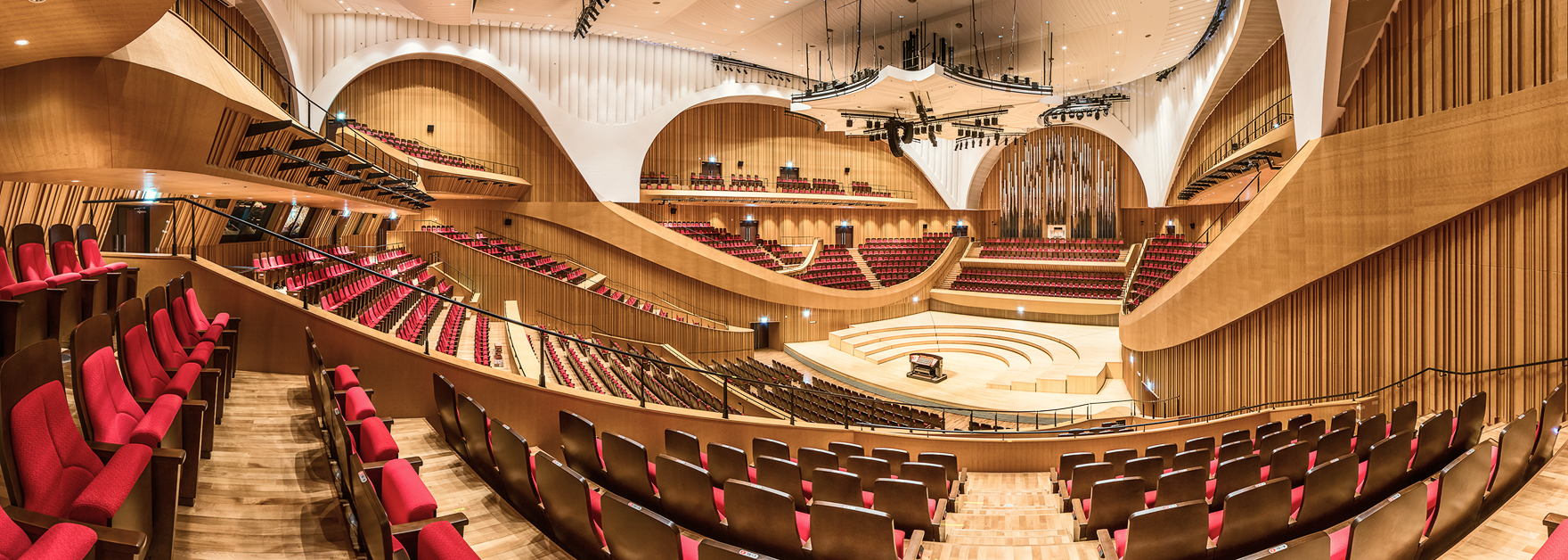 빈야드 스타일 객석 이미지